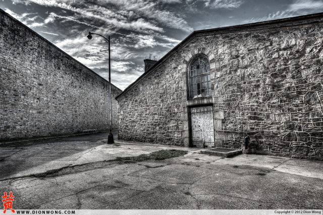 Eastern_State_Penitentiary-Outdoors_-04