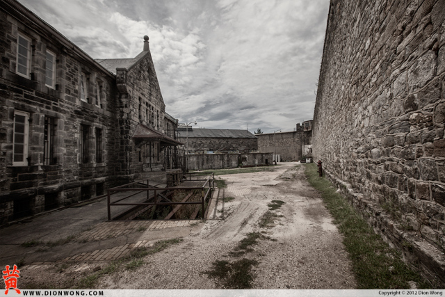 Eastern_State_Penitentiary-Outdoors_-08