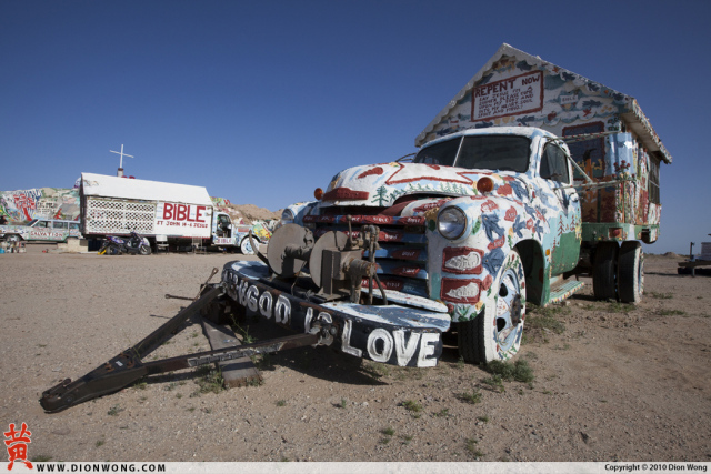 DionWong_SalvationMountain_04