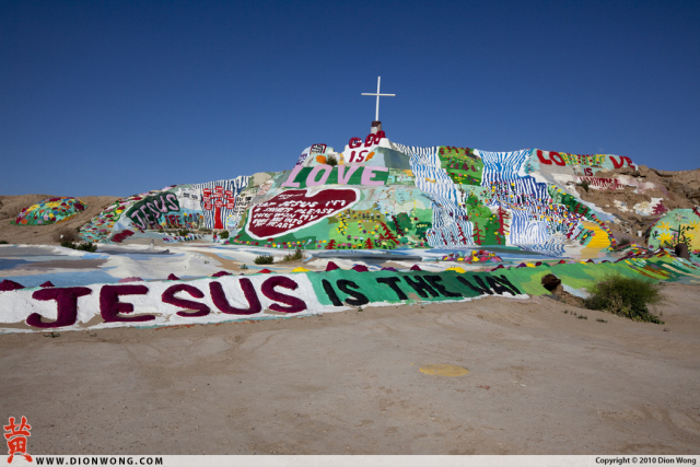 DionWong_SalvationMountain_05